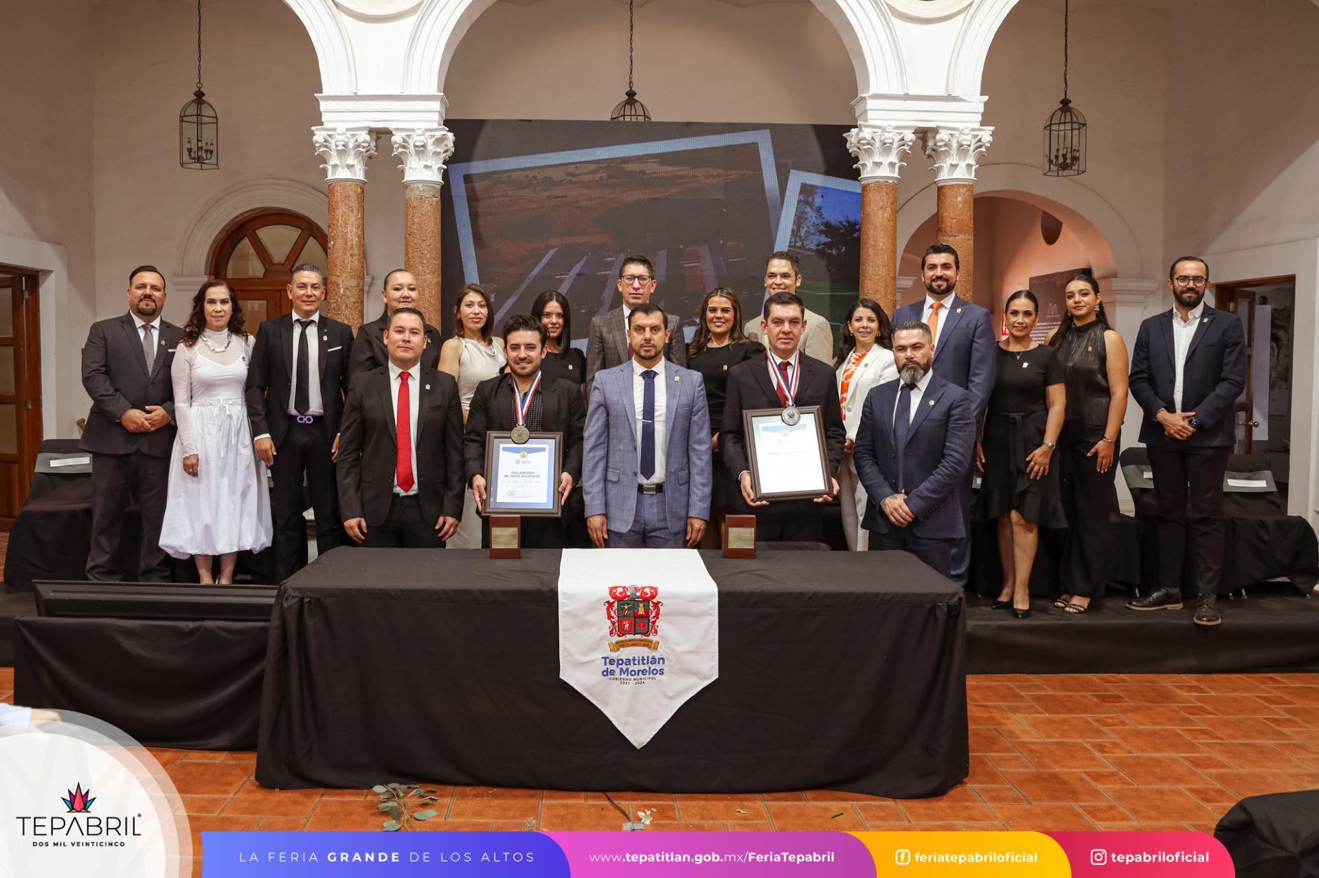 Reconocemos el legado de dos tepatitlenses ejemplares